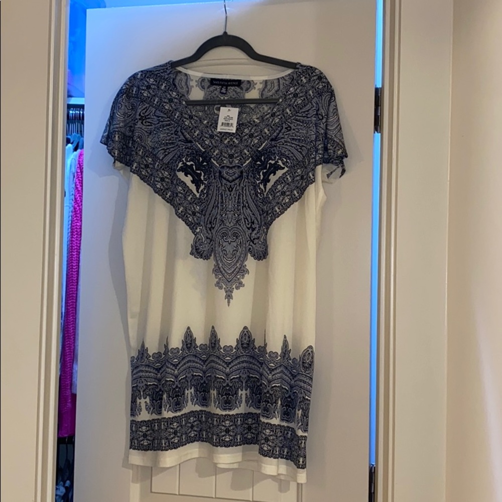Saks Fifth Avenue Navy/White dress